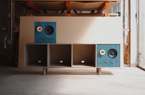 Modus V Speakers Pair + Console